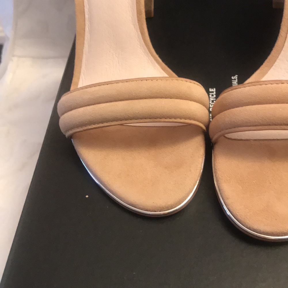 Kenneth Cole Women's Tan Heeled Sandals - Picture 3 of 13